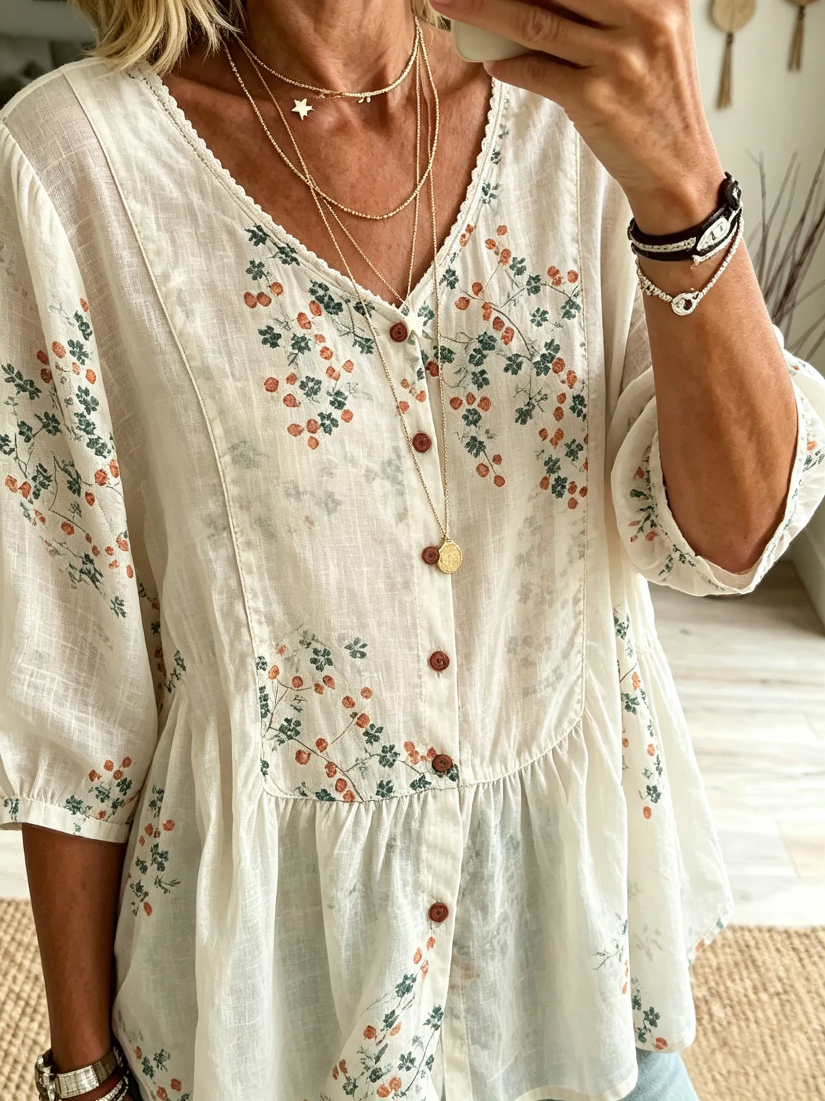 Women's Berry Floral Print V-Neck Ruffle Hem 3/4 Sleeve Blouse