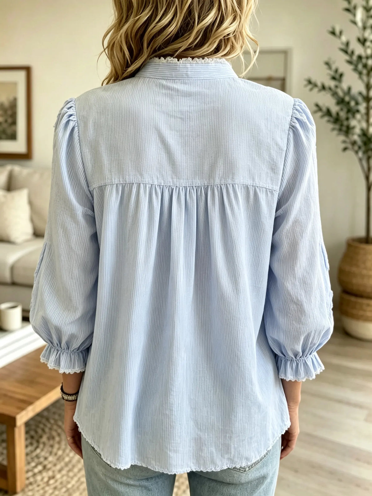 Women's Textured Floral Button-Down Shirt