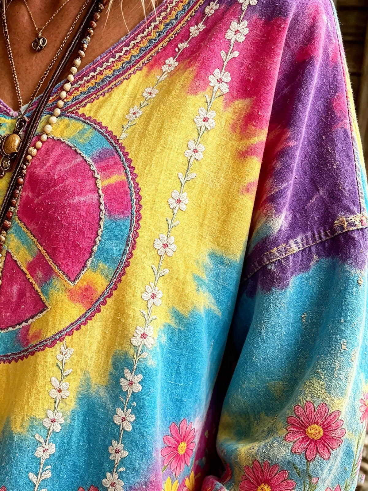 Women's Tie-Dye Daisy Peace Print Top